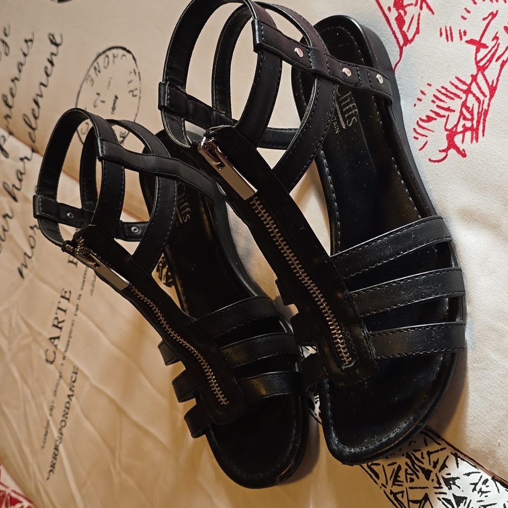 White Mountain Black Strappy Sandals - Picture 6 of 12